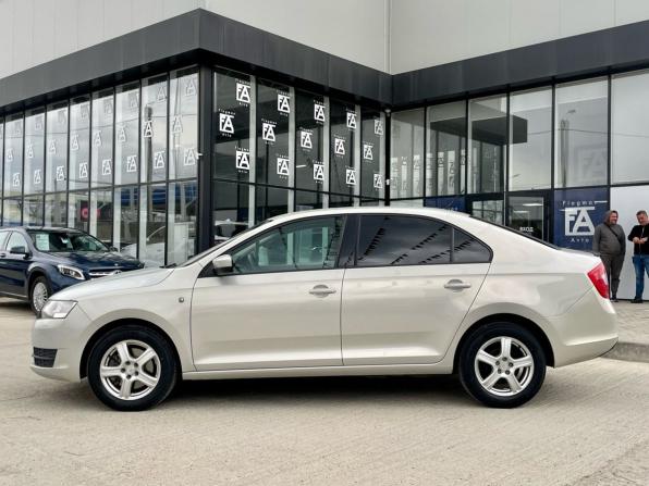 Skoda Rapid I с пробегом 2015 года, цена 1 050 000 рублей, 191000 км, лифтбек, Автокод Объявления