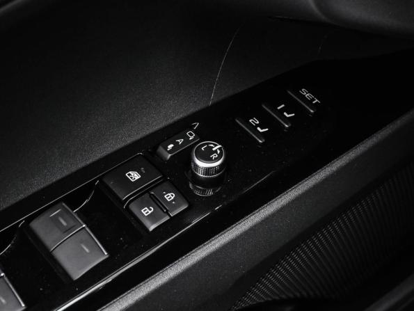 Toyota Camry IX (XV80) China Market с пробегом 2025 года, цена 4 089 000 рублей, 34 км, седан, Автокод Объявления