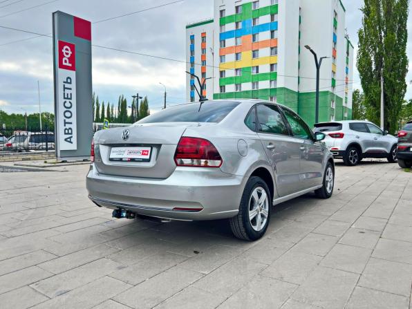 Volkswagen Polo V Рестайлинг с пробегом 2018 года, цена 1 124 800 рублей, 129460 км, седан, Автокод Объявления