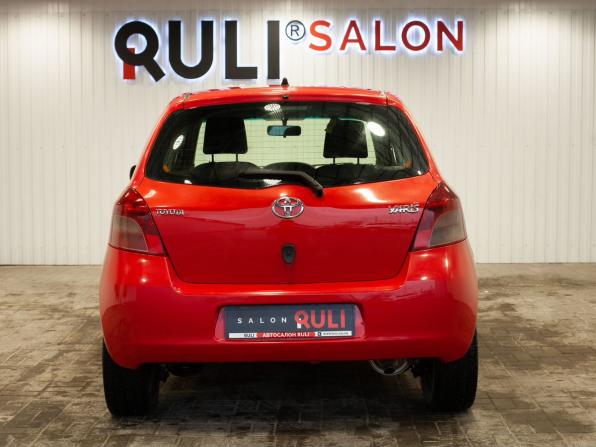 Toyota Yaris II с пробегом 2008 года, цена 542 000 рублей, 249595 км, хэтчбек, Автокод Объявления