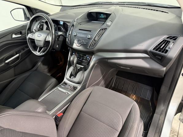 Ford Kuga II Рестайлинг с пробегом 2017 года, цена 1 769 800 рублей, 80000 км, внедорожник, Автокод Объявления