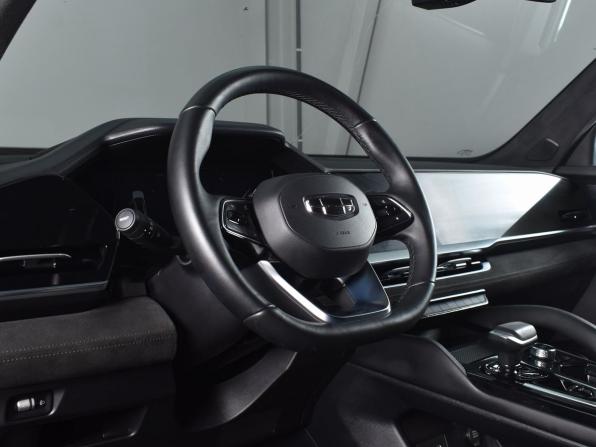 Geely Monjaro I с пробегом 2024 года, цена 3 549 999 рублей, 32150 км, внедорожник, Автокод Объявления