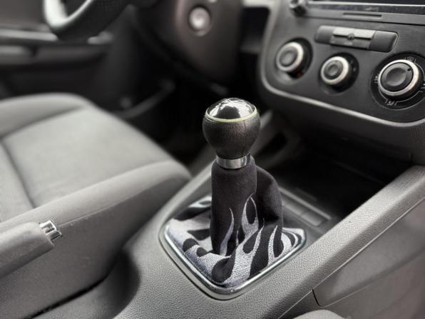 Volkswagen Golf V с пробегом 2004 года, цена 359 990 рублей, 323000 км, хэтчбек, Автокод Объявления