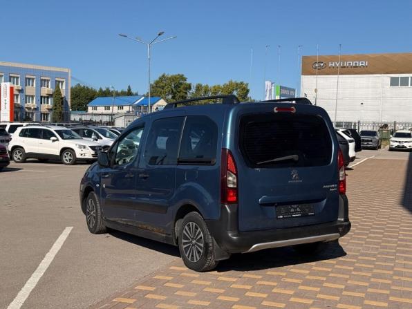Peugeot Partner II Рестайлинг с пробегом 2012 года, цена 550 000 рублей, 265919 км, компактвэн, Автокод Объявления