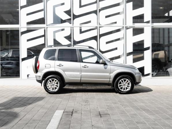Chevrolet Niva I Рестайлинг с пробегом 2015 года, цена 648 000 рублей, 171355 км, внедорожник, Автокод Объявления