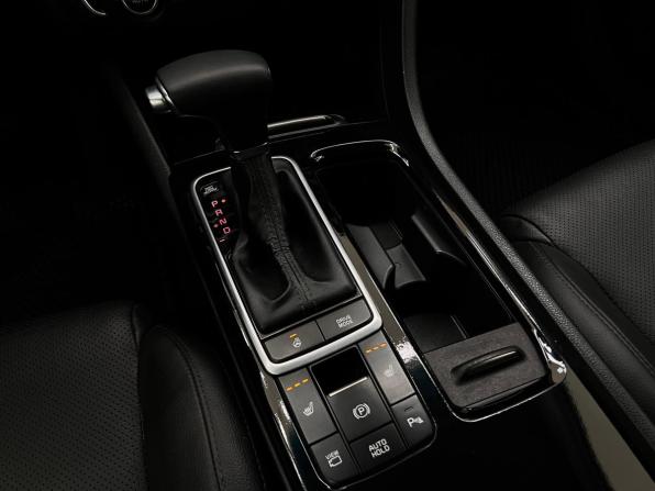 Kia Optima IV Рестайлинг с пробегом 2019 года, цена 2 220 000 рублей, 137895 км, седан, Автокод Объявления