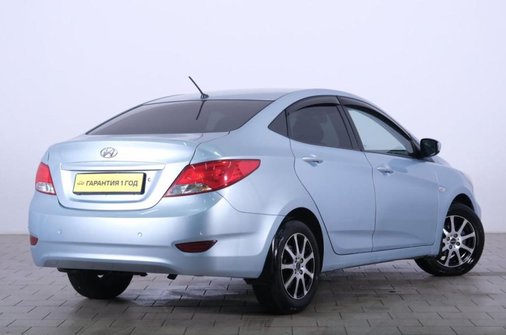 Hyundai Solaris I Омск  - изображение 7