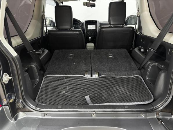 Suzuki Jimny III Рестайлинг 2 с пробегом 2013 года, цена 1 190 000 рублей, 206418 км, внедорожник, Автокод Объявления