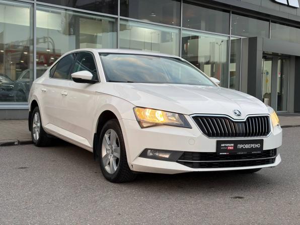 Skoda Superb III с пробегом 2018 года, цена 1 965 000 рублей, 136377 км, лифтбек, Автокод Объявления