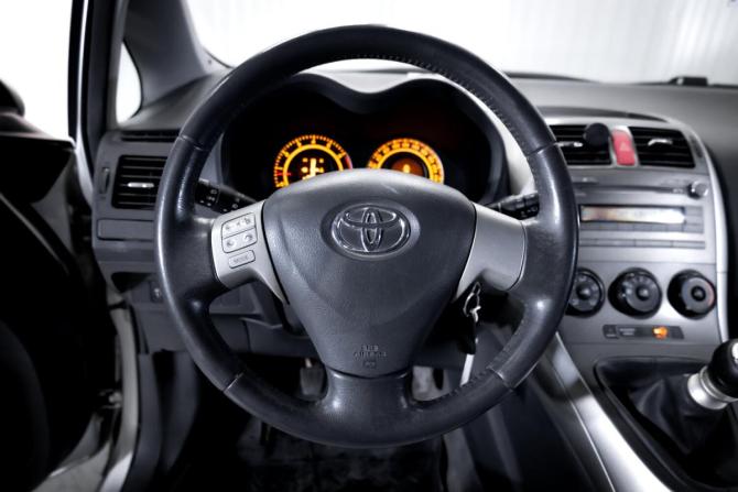 Toyota Auris I с пробегом 2008 года, цена 790 000 рублей, 171100 км, хэтчбек, Автокод Объявления