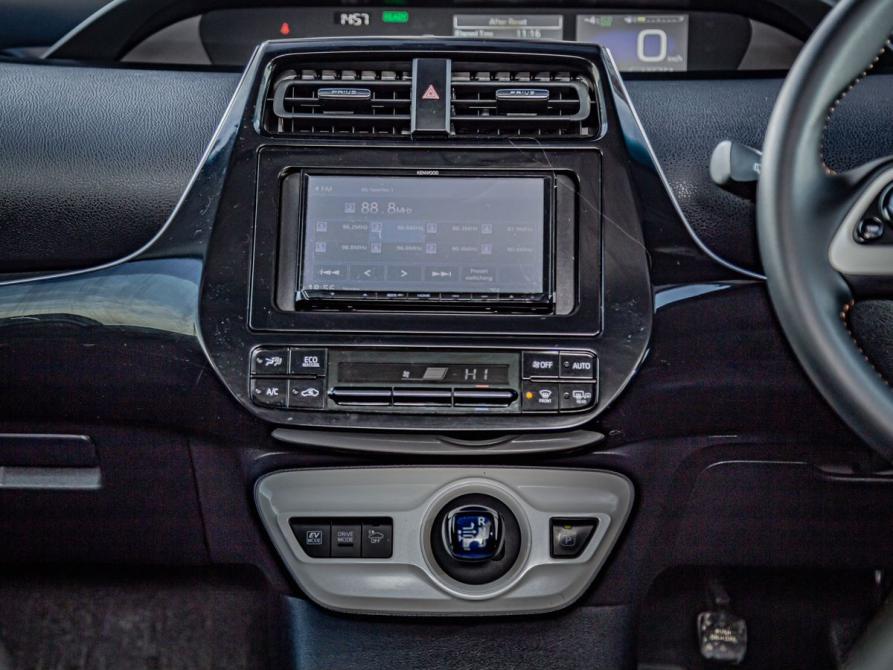 Toyota Prius IV (XW50) Тюмень  - изображение 11