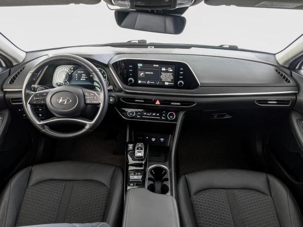 Hyundai Sonata VIII (DN8) с пробегом 2021 года, цена 2 570 000 рублей, 110025 км, седан, Автокод Объявления