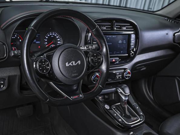 Kia Soul III с пробегом 2021 года, цена 2 200 000 рублей, 66823 км, хэтчбек, Автокод Объявления