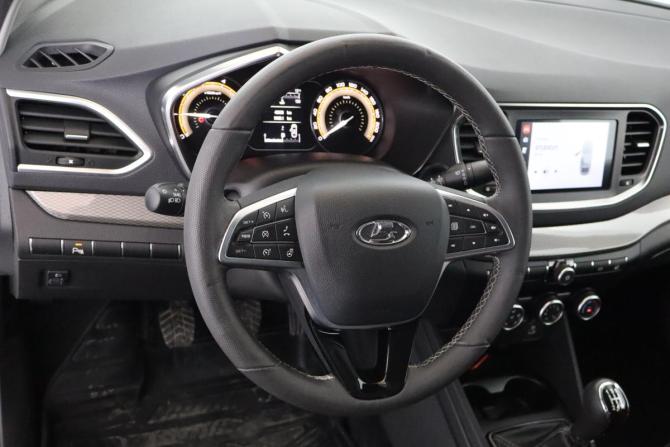Lada (ВАЗ) Vesta I Рестайлинг (NG) с пробегом 2023 года, цена 1 169 000 рублей, 42000 км, седан, Автокод Объявления