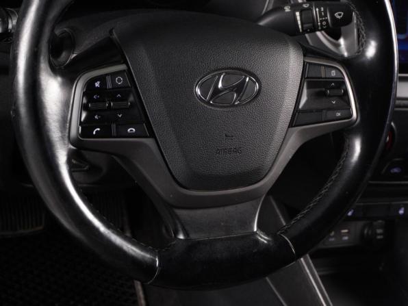 Hyundai Solaris II с пробегом 2018 года, цена 1 479 000 рублей, 81057 км, седан, Автокод Объявления