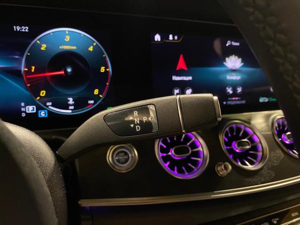 Mercedes-Benz E-Класс V (W213 S213 C238) Рестайлинг с пробегом 2020 года, цена 5 100 000 рублей, 60910 км, седан, Автокод Объявления