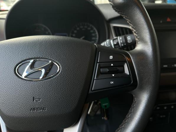Hyundai Creta I Рестайлинг с пробегом 2021 года, цена 1 900 000 рублей, 103469 км, внедорожник, Автокод Объявления