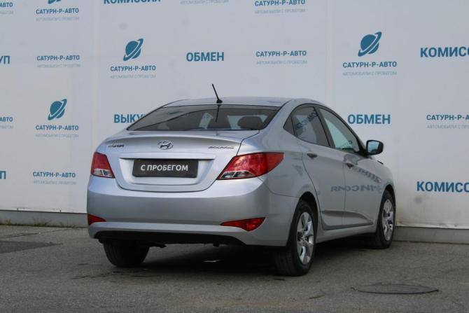 Hyundai Solaris I Рестайлинг с пробегом 2015 года, цена 990 000 рублей, 129000 км, седан, Автокод Объявления