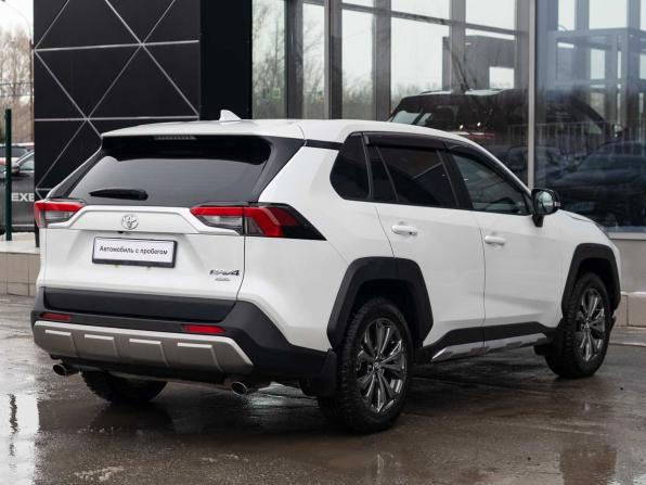 Toyota RAV4 V (XA50) с пробегом 2023 года, цена 3 550 000 рублей, 44256 км, внедорожник, Автокод Объявления