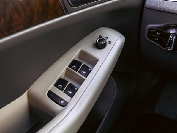 Audi Q5 I (8R) с пробегом 2011 года, цена 1 388 000 рублей, 177495 км, внедорожник, Автокод Объявления
