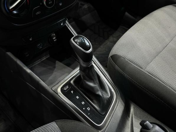 Hyundai Solaris II с пробегом 2019 года, цена 1 260 000 рублей, 162664 км, седан, Автокод Объявления