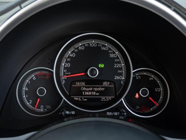 Volkswagen Beetle II (A5) с пробегом 2018 года, цена 1 970 000 рублей, 136010 км, хэтчбек, Автокод Объявления
