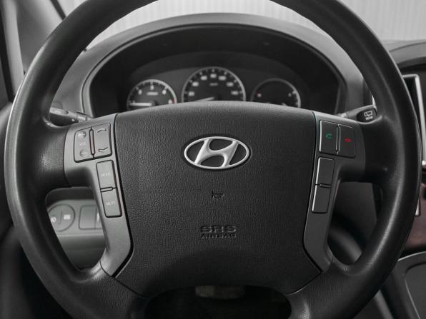 Hyundai Grand Starex I Рестайлинг с пробегом 2017 года, цена 2 590 000 рублей, 113344 км, минивэн, Автокод Объявления