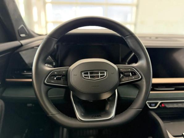 Geely Monjaro I с пробегом 2023 года, цена 3 110 000 рублей, 64861 км, внедорожник, Автокод Объявления