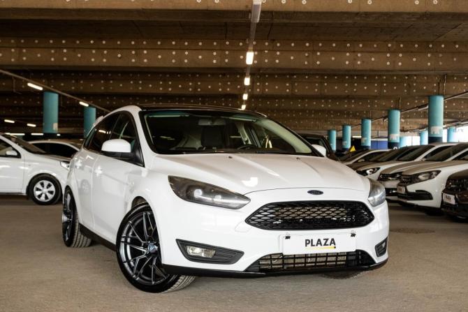 Ford Focus III Рестайлинг с пробегом 2015 года, цена 1 099 000 рублей, 146714 км, хэтчбек, Автокод Объявления