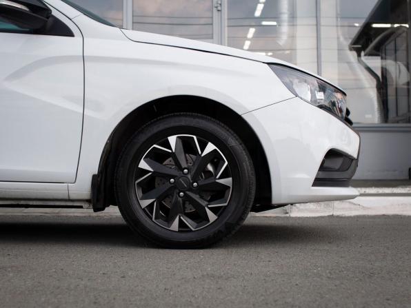 Lada (ВАЗ) Vesta I с пробегом 2022 года, цена 1 100 000 рублей, 41632 км, седан, Автокод Объявления