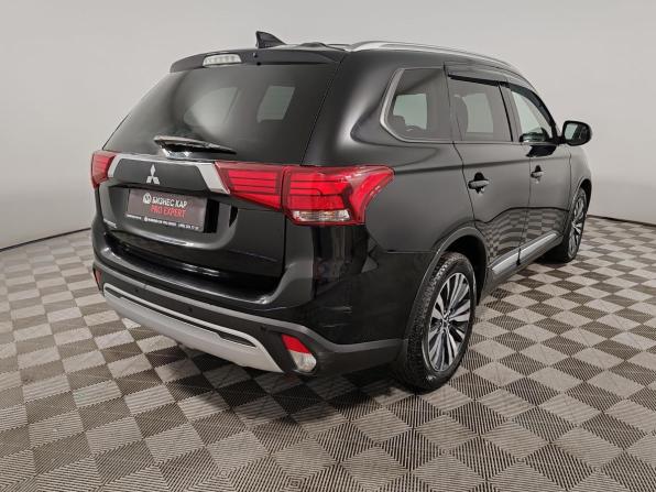 Mitsubishi Outlander III Рестайлинг 3 с пробегом 2020 года, цена 1 999 000 рублей, 188451 км, внедорожник, Автокод Объявления