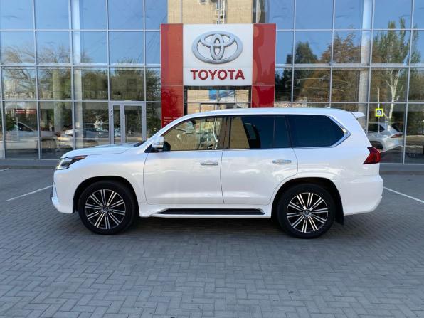 Lexus LX III Рестайлинг 2 с пробегом 2021 года, цена 8 450 000 рублей, 129644 км, внедорожник, Автокод Объявления