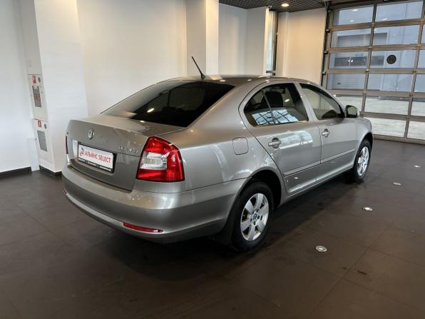 Skoda Octavia II (A5) Рестайлинг с пробегом 2013 года, цена 900 000 рублей, 185535 км, лифтбек, Автокод Объявления