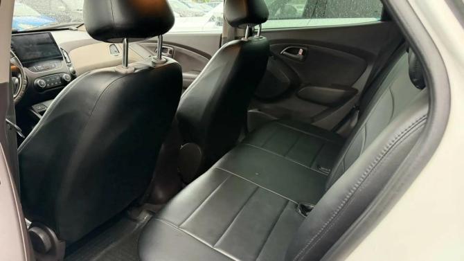 Hyundai ix35 I Рестайлинг с пробегом 2013 года, цена 1 211 000 рублей, 218348 км, внедорожник, Автокод Объявления