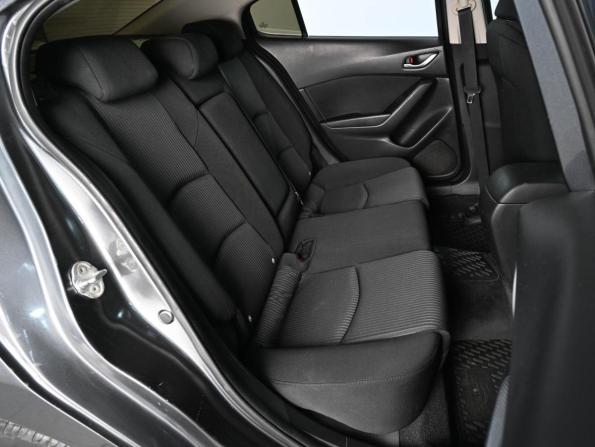 Mazda 3 II (BL) Рестайлинг с пробегом 2013 года, цена 1 240 000 рублей, 144340 км, седан, Автокод Объявления