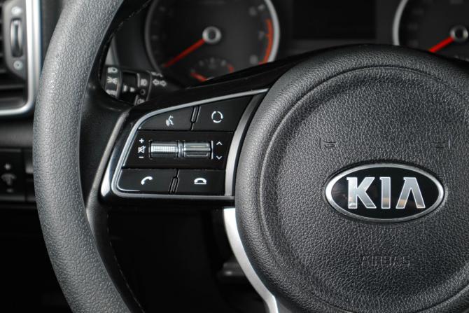 Kia Sportage IV Рестайлинг с пробегом 2019 года, цена 2 159 000 рублей, 173000 км, внедорожник, Автокод Объявления