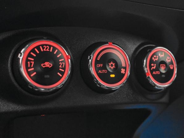 Mitsubishi Outlander II Рестайлинг с пробегом 2011 года, цена 1 400 000 рублей, 149670 км, внедорожник, Автокод Объявления