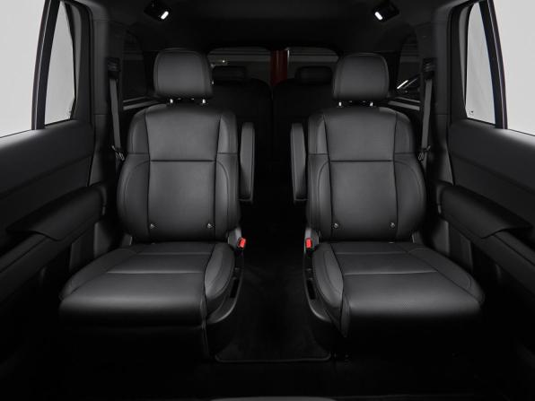 Новый Li Auto (Lixiang) L9 I Рестайлинг 2025 года, цена 11 799 000 рублей, внедорожник, Автокод Объявления