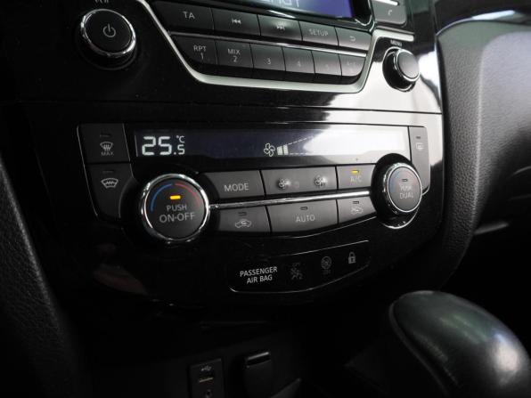 Nissan Qashqai II с пробегом 2017 года, цена 1 649 000 рублей, 173402 км, внедорожник, Автокод Объявления