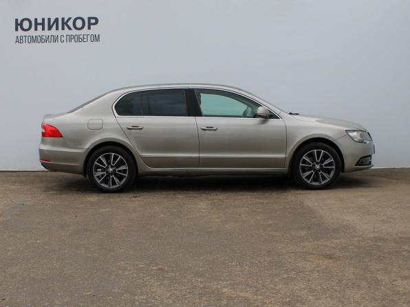 Skoda Superb II Рестайлинг с пробегом 2013 года, цена 889 000 рублей, 198211 км, лифтбек, Автокод Объявления