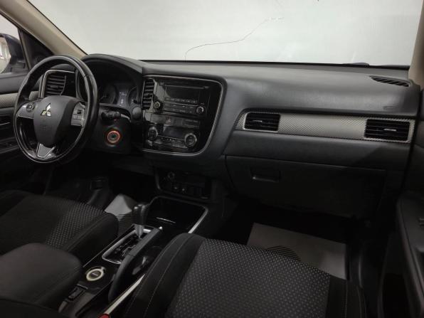 Mitsubishi Outlander III Рестайлинг 2 с пробегом 2017 года, цена 1 648 000 рублей, 155464 км, внедорожник, Автокод Объявления