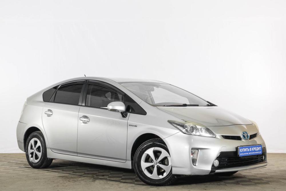 Toyota Prius III Рестайлинг (XW30) Тюмень  - изображение 1