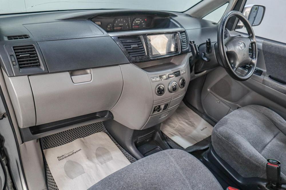 Toyota Voxy I (R60) Челябинск  - изображение 13