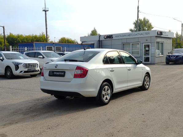 Skoda Rapid I с пробегом 2017 года, цена 963 000 рублей, 162831 км, лифтбек, Автокод Объявления
