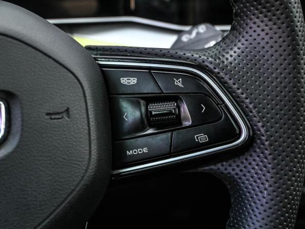 Geely Coolray I Рестайлинг с пробегом 2023 года, цена 2 149 000 рублей, 35850 км, внедорожник, Автокод Объявления