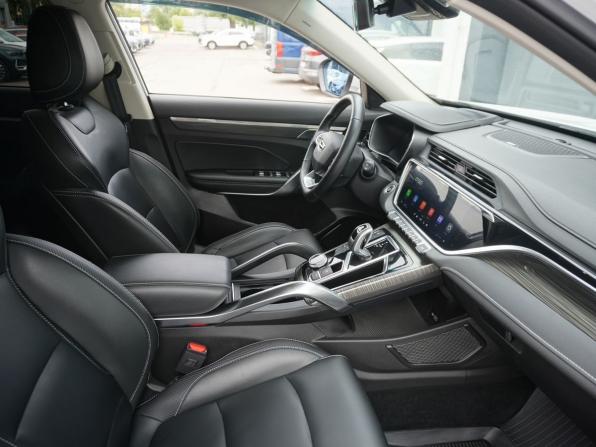 Geely Atlas Pro с пробегом 2024 года, цена 2 100 000 рублей, 57675 км, внедорожник, Автокод Объявления