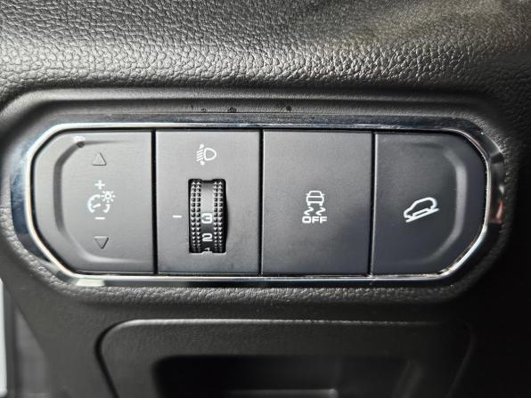 Haval Jolion I с пробегом 2023 года, цена 1 675 000 рублей, 56361 км, внедорожник, Автокод Объявления