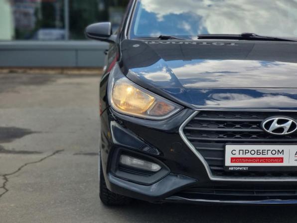 Hyundai Solaris II с пробегом 2017 года, цена 1 029 000 рублей, 150367 км, седан, Автокод Объявления
