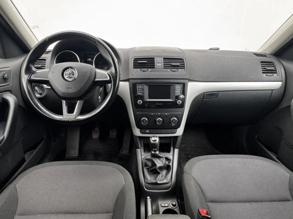 Skoda Yeti I Рестайлинг с пробегом 2016 года, цена 1 399 000 рублей, 114694 км, внедорожник, Автокод Объявления