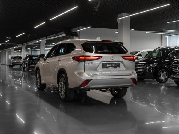 Toyota Highlander IV (XU70) с пробегом 2026 года, цена 5 980 000 рублей, 50 км, внедорожник, Автокод Объявления